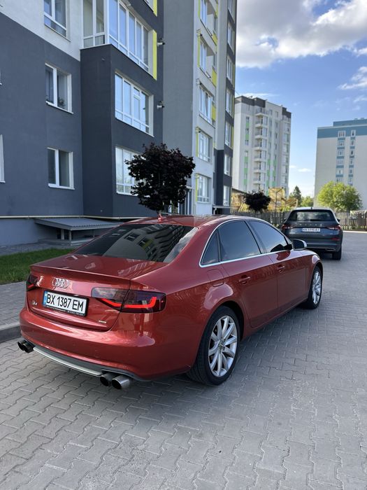 Продам Audi A4 B8
