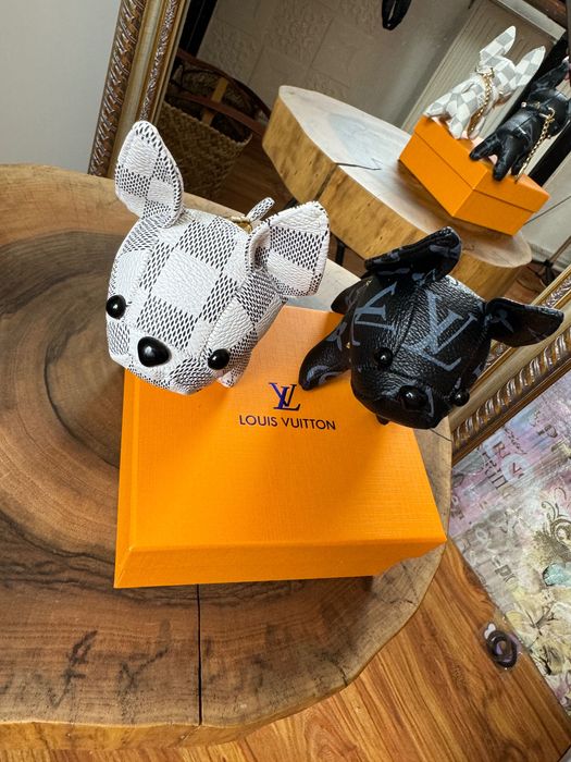 брелок louis vuitton бульдожка