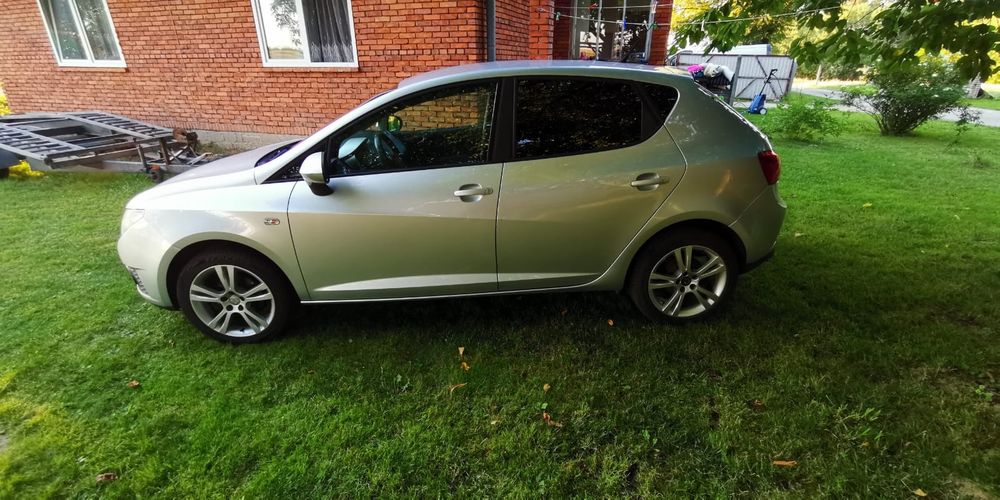 Seat Ibiza 1.4 16v 86 PS 2009 z Niemiec