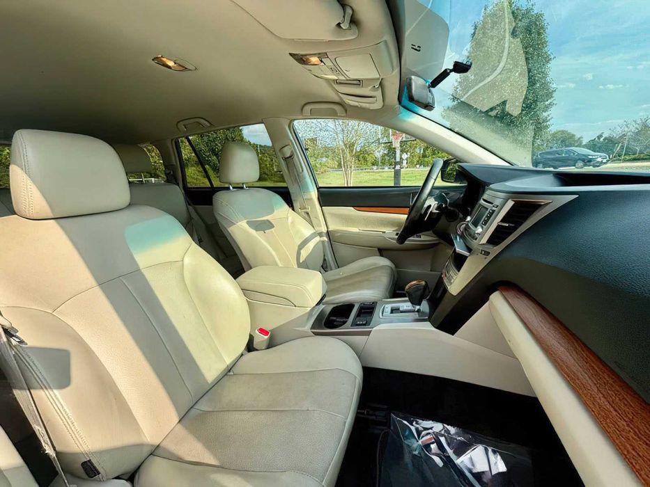 Subaru Outback Limited      2013