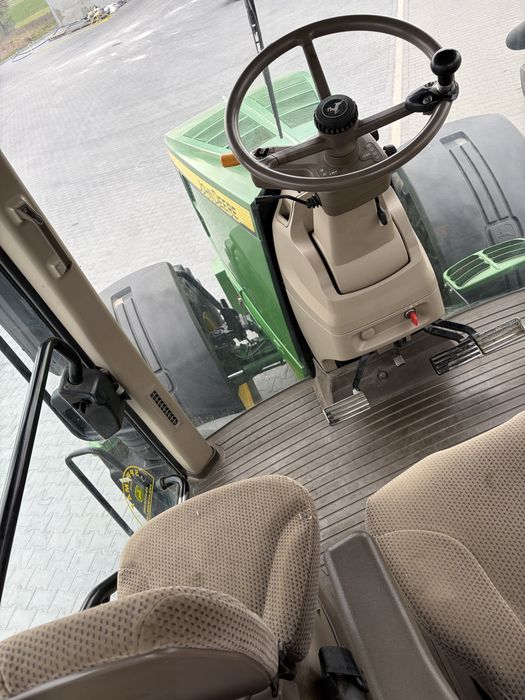 John Deere 7200R