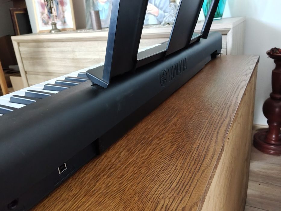 Pianino cyfrowe Yamaha NP-15 Piaggero Black