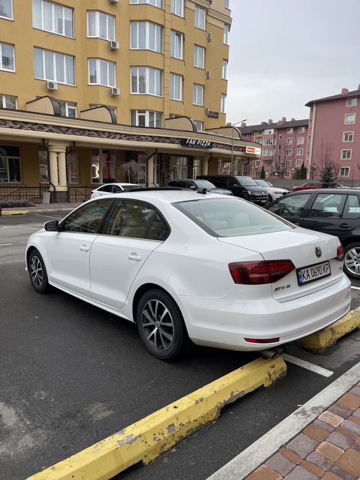 Продам volkswgen jetta 2017 1.4 бензин