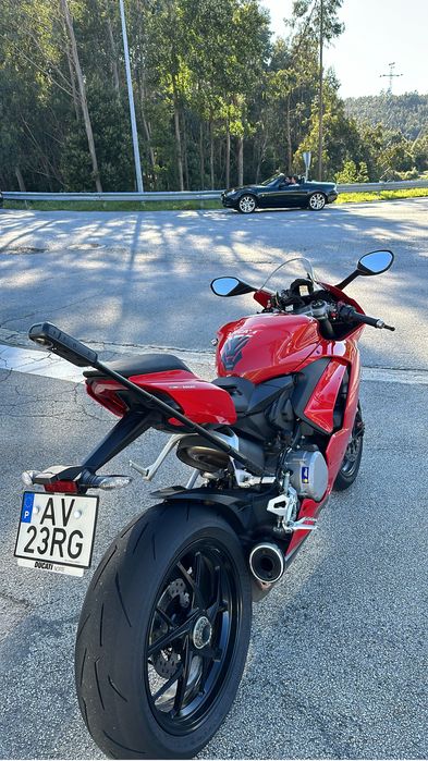 Ducati Panigale V2