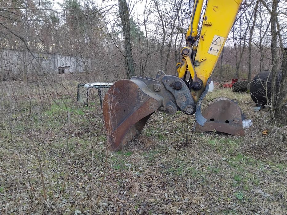 Екскаватор JCB 210.