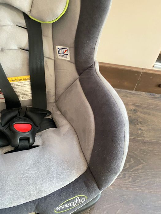 Evenflo Дитяче автокрісло крісло авто автомобільне детское автокресло