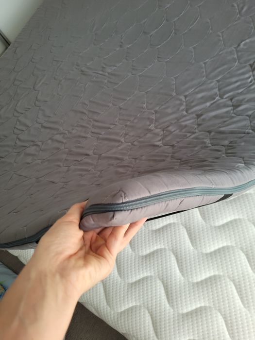 Nakładka na łóżko, materac. Włókno kokosowe + gąbka.