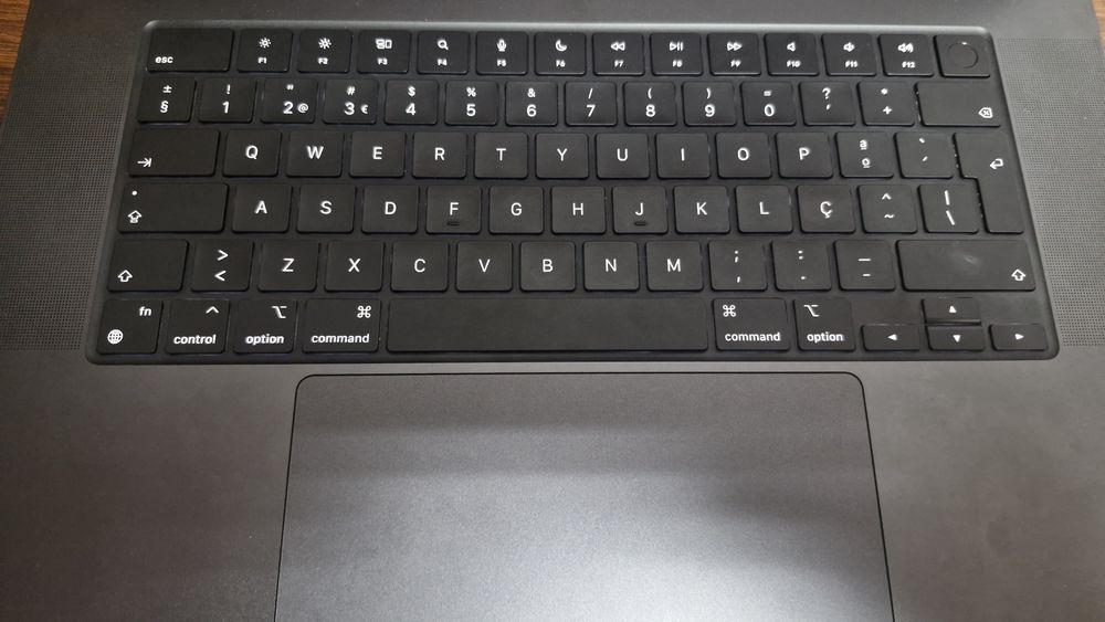 Macbook pro 16 m4 max 36gb 1tb ssd