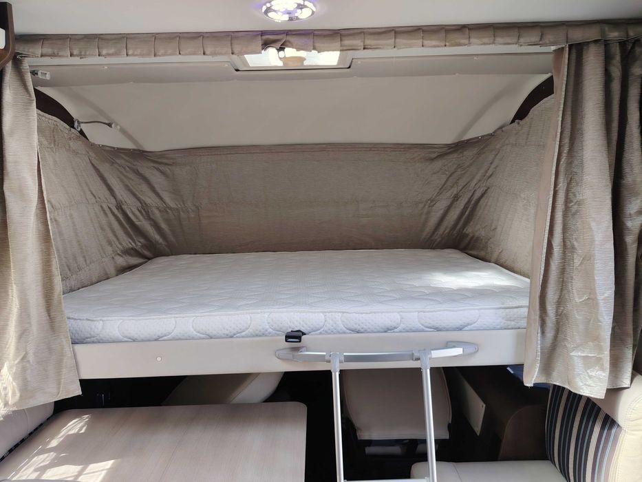 Autocaravana Mc Louis Ness 80 G (cama central)
