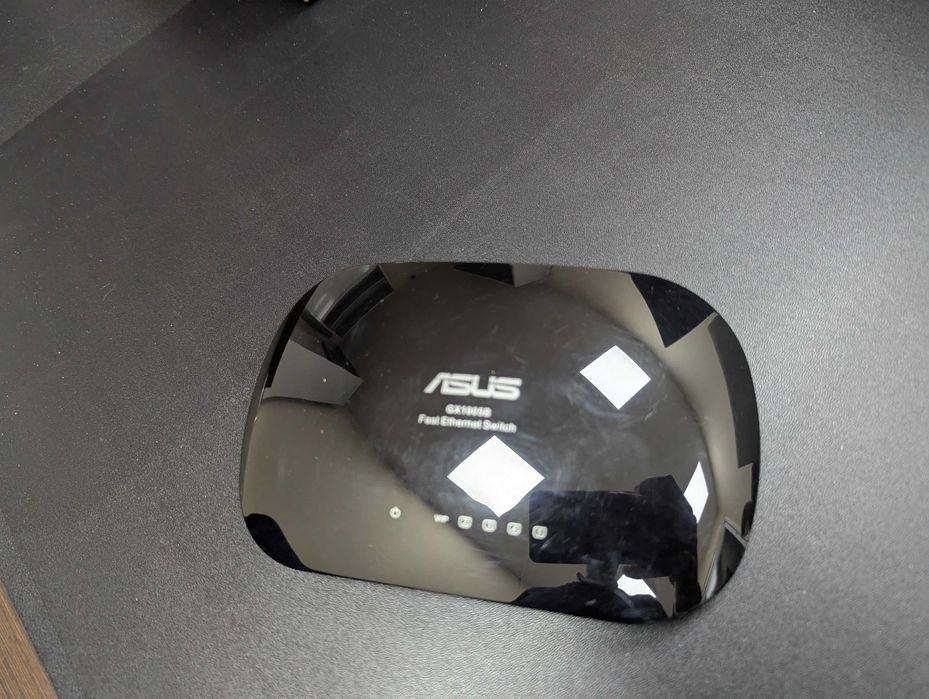 Switch ASUS GX1005B V5, 5 portas RJ45 10/100 Mbps