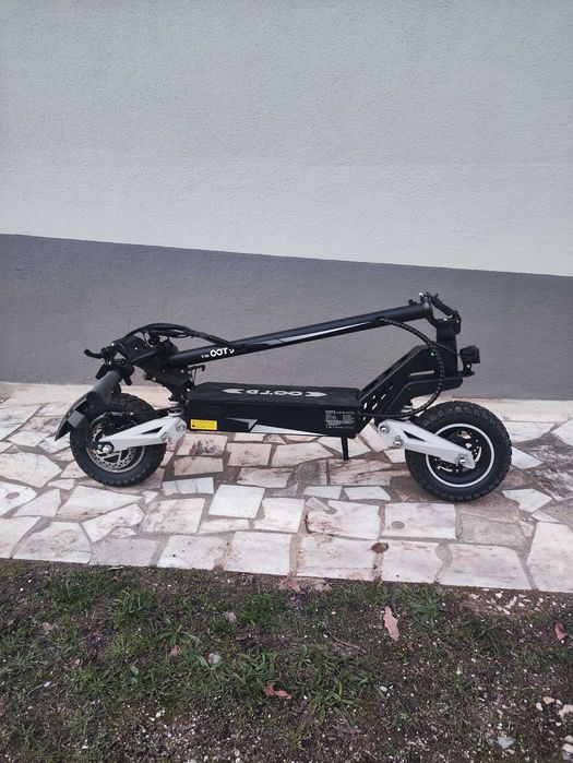 OOTD T10 trotinete elétrica