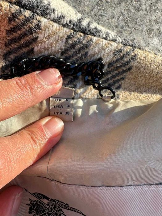 Burberry płaszcz beżowy 100% wełna