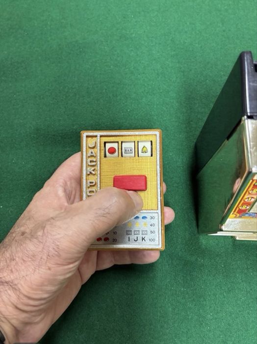 Duas Slot Machine
