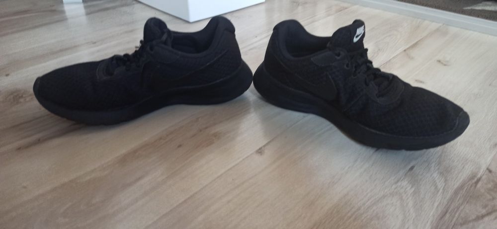 Buty Nike   38,5