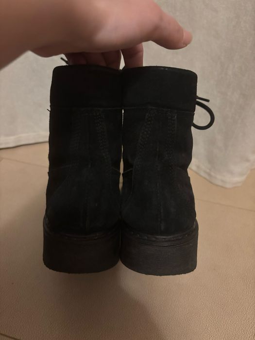 Зимние ботинки замшевые