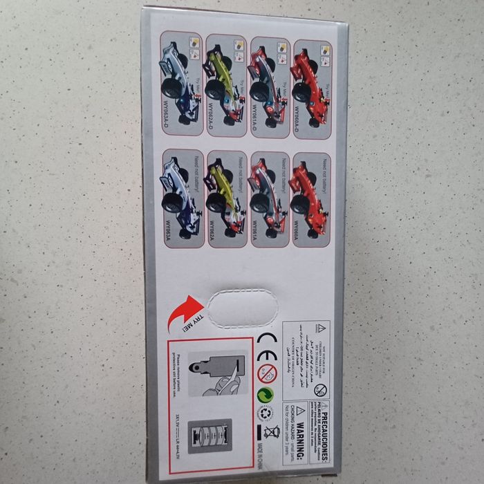 wyścigówka F1 w skali 1:18, WENYI, nowa