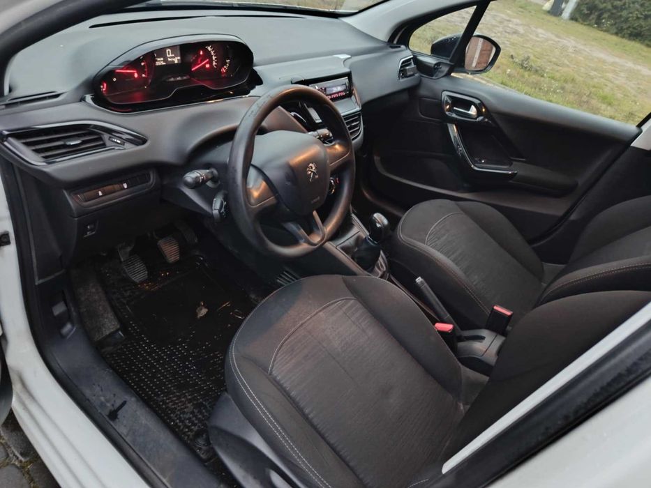 WYPOZYCZALNIA wynajem peugeot 208 2 osobowy tempomat bez limitu km