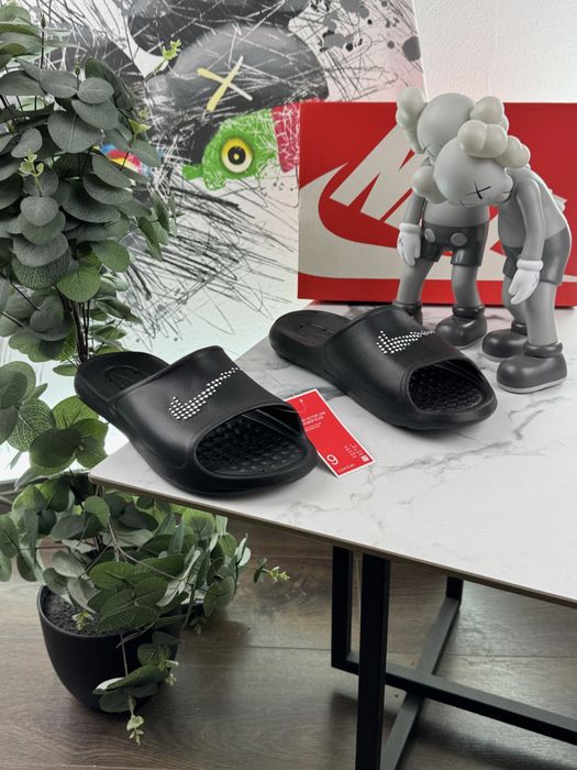 Нові тапочки шльопки Nike Victori One 42.5 і 44 розмір N45