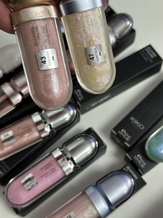 Блиск для губ Kiko Milano 3D.Блеск для губ.Милано.02.03.04.05.35.43.46