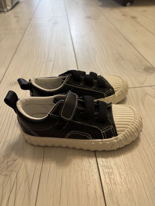 Reserved дитячі кеди