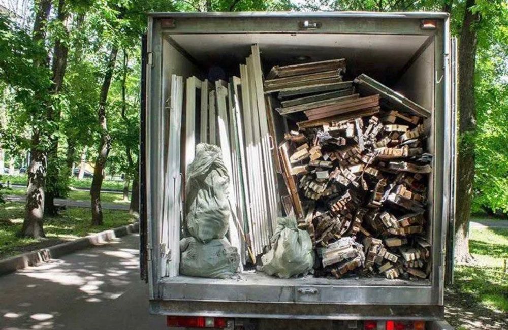 Вывоз мусора, не дорого, частник свое авто