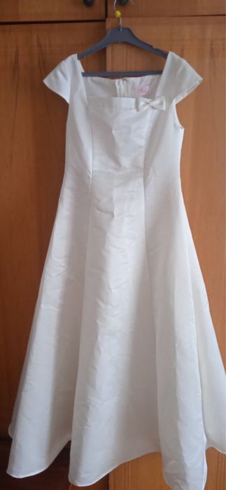 Плаття біле для дівчинки святкове для першої сповіді