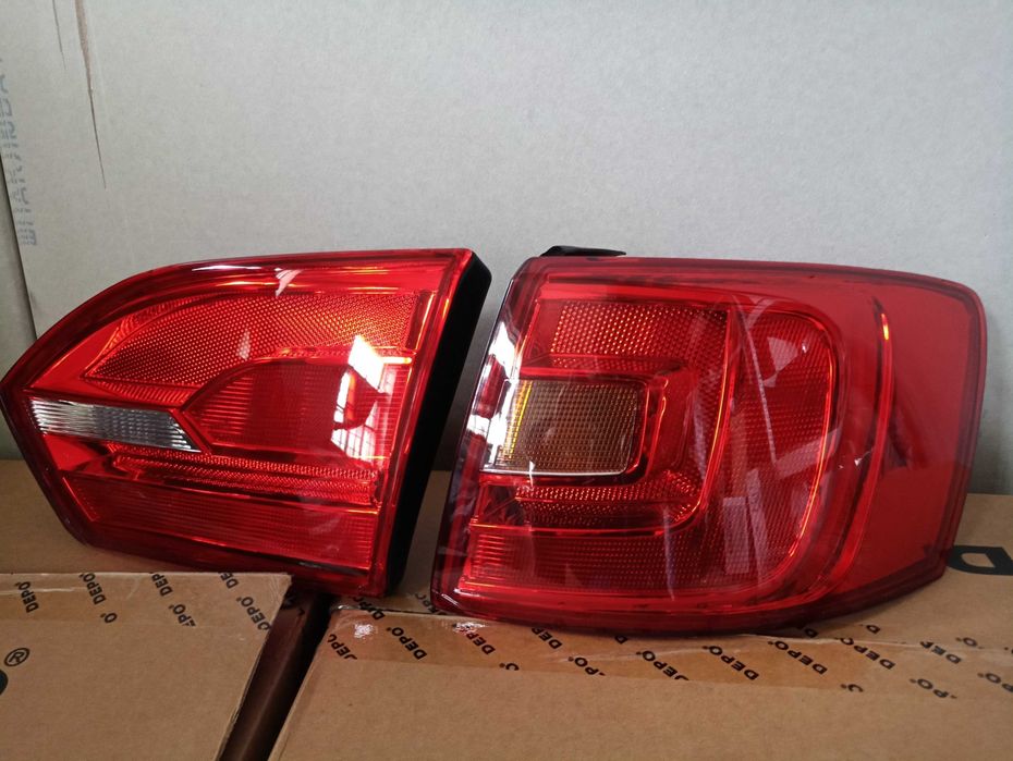 Ліхтар стоп VW Jetta 6 задні ліхтарі Джетта 6 жовтий поворот 10-14 рік