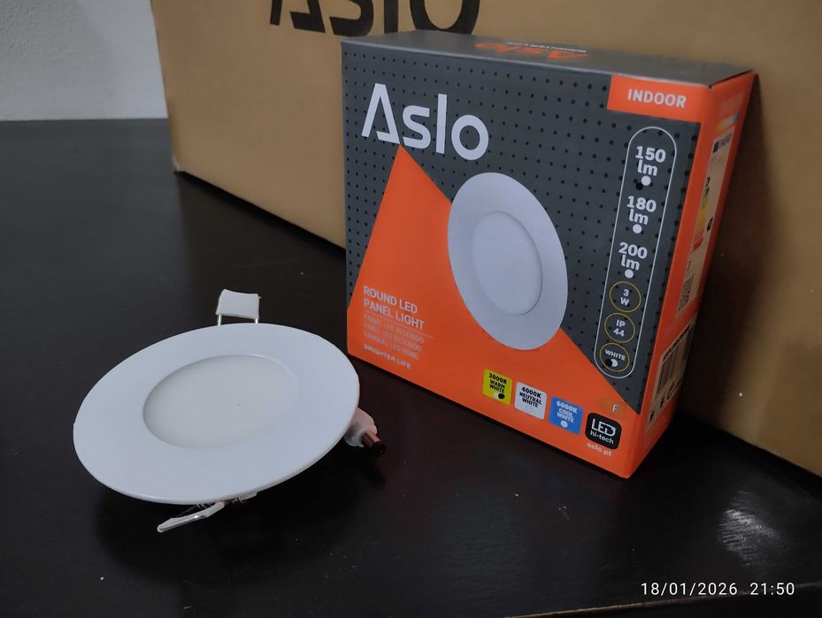 Focos brancos LED (45 un - 85mm de diâmetro + 6 un - 170mm de diâmetro