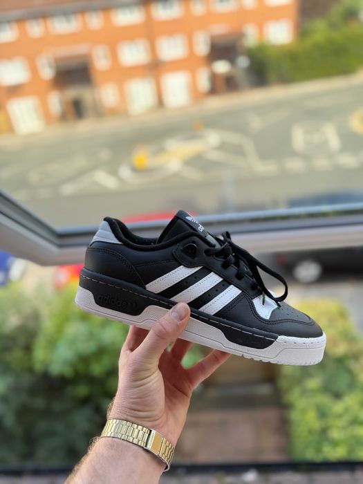 кросівки Adidas Rivalry Low унісекс 40-40 5 розмі шкіра Нові Оригінал