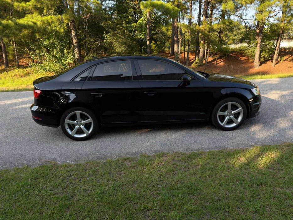 Audi A3 Premium      2015
