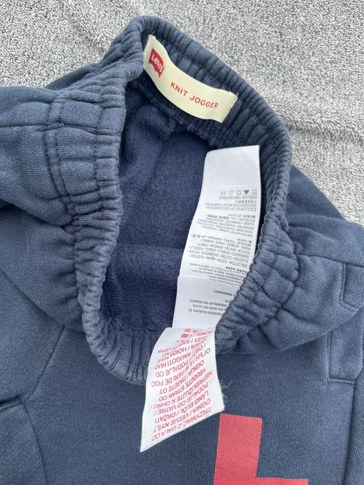 Levi’s r. 128cm spodnie dresowe dresy dla chlopca