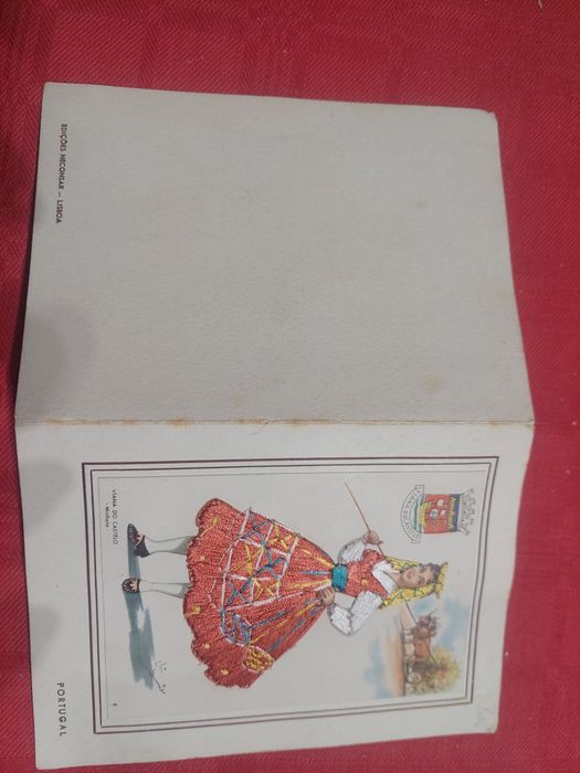 Raro postal trajo típico bordado relevo viana Castelo
