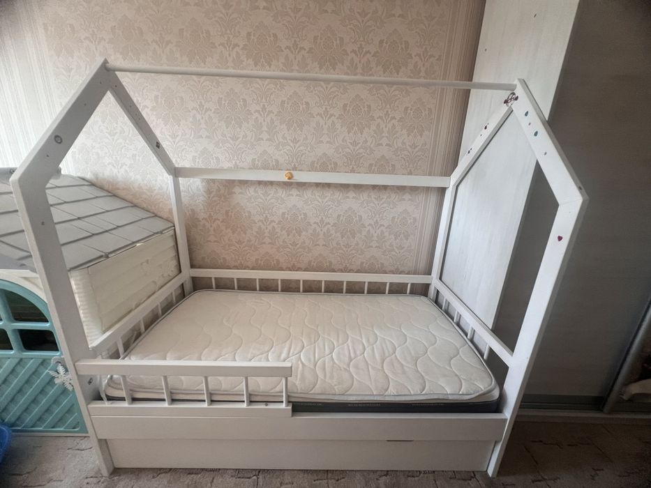 Ліжко     дитяче