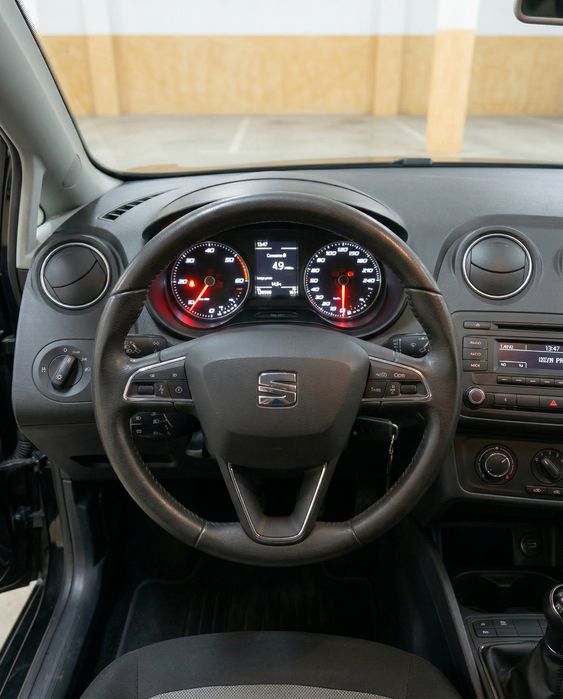 SEAT IBIZA 1.4 TDI (Impecável)