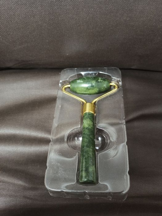 Нефритовий масажер для обличчя односторонній