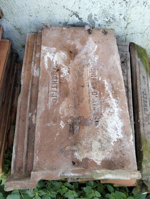 Dou cerca de 180 a 200 telas antigas mas boas apenas precisam limpar