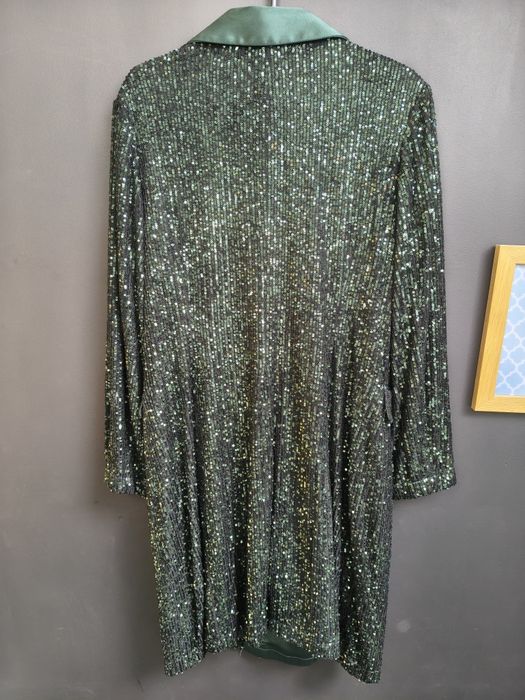 Elegancka sukienka cekinowa zielona