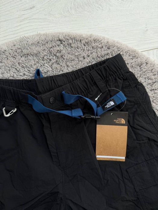 Топ три моделі нейлонових штанів цього сезону