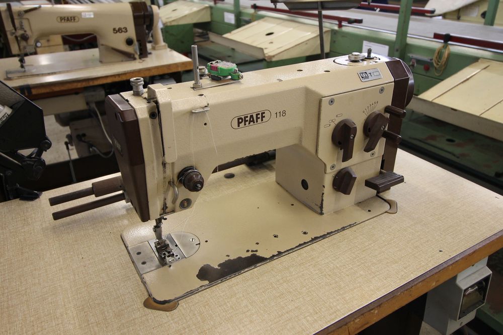 Máquina de fazer elásticos PFAFF 118