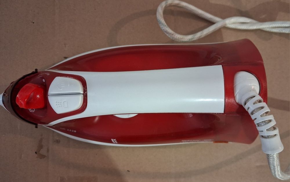 Żelazko parowe Philips GC2528