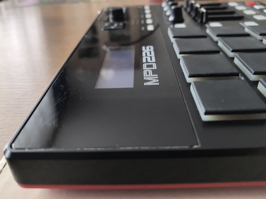 Akai MPD 226 – kontroler MIDI | Stan bardzo dobry | Kompletny zestaw