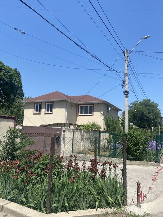 Продам 2-этажный дом на ул. Малиновского, Хаджибеевский р-н,