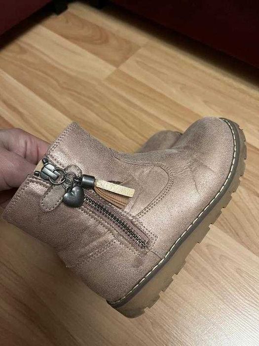 Босоніжки шльопанці білі золоті H&M next birkenstock