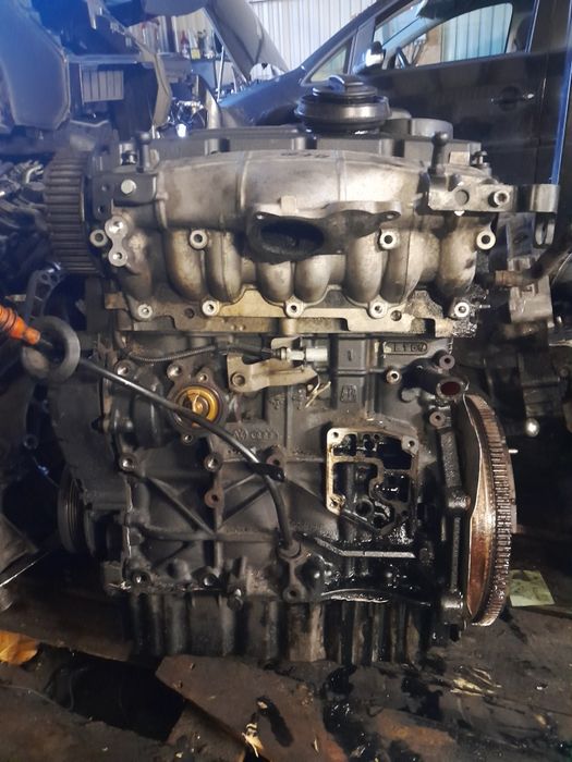 Silnik słupek BKP 2.0 tdi 140 koni VW,Audi, Skoda, Seat