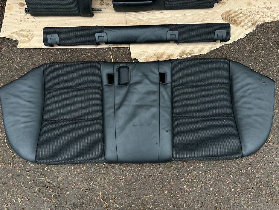 Задня спинка та диван BMW е61 універсал