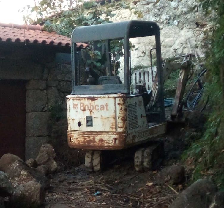 Mini Giratória BOBCAT