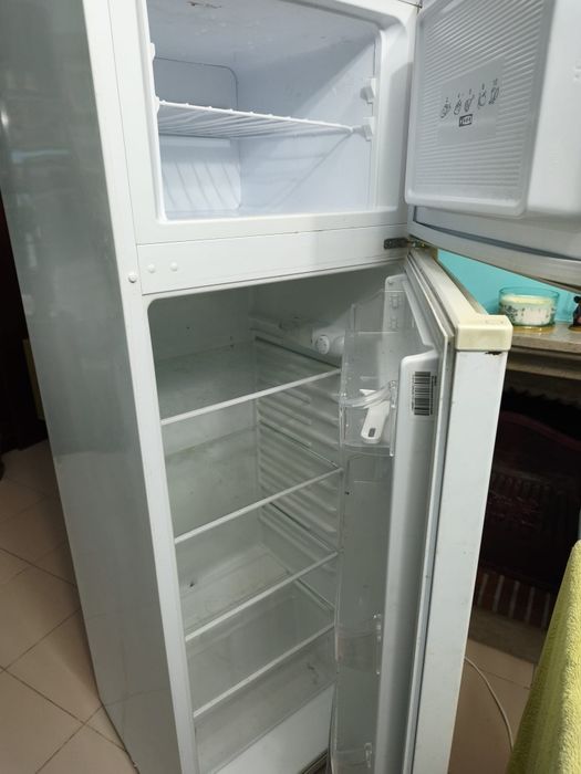 Operating Refrigerator475029807731189760