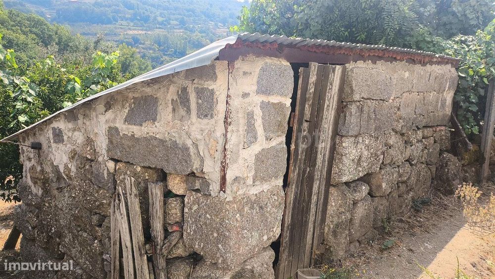 Moradia T2 / Resende, Anreade e São Romão de Aregos