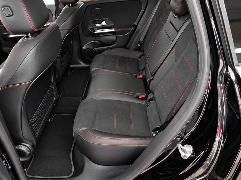 Mercedes-Benz EQA 250 AMG Line | 2022 — photo 5