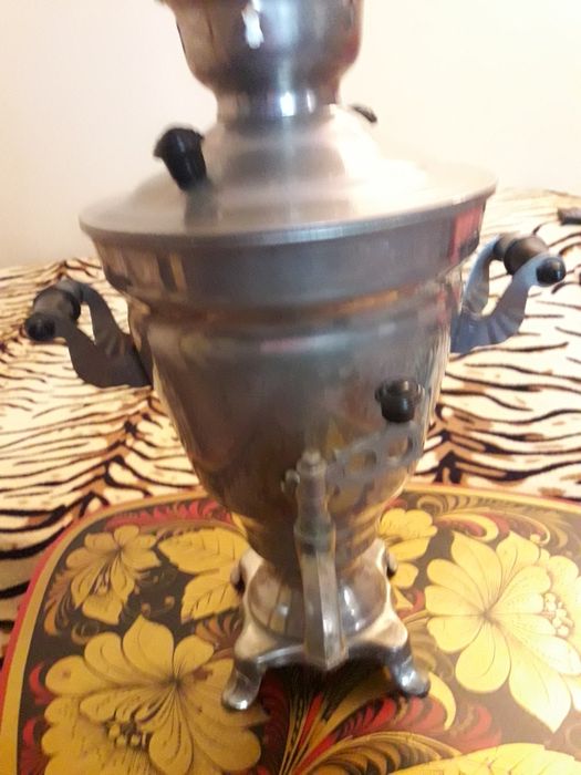 Самовар електричний, радянських часів.